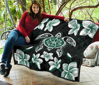 Hawaiian Greenie Turtle Plumeria Quilt - Polynesian Pride