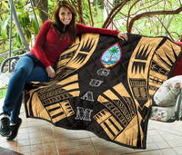 Guam Premium Quilt - Guam Coat Of Arms Polynesian Gold Tattoo - Polynesian Pride