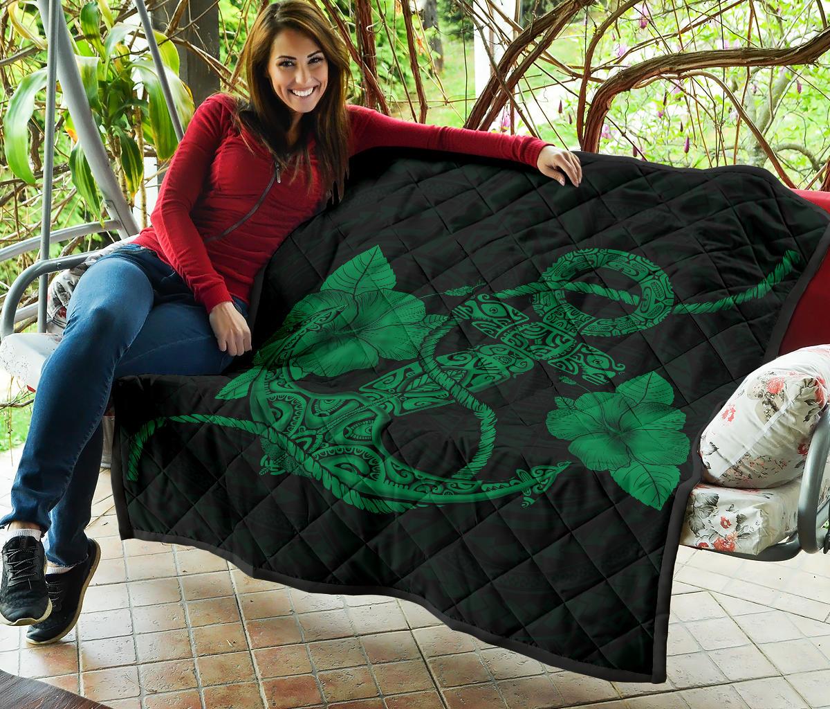 Anchor Green Poly Tribal Premium Quilt - Polynesian Pride