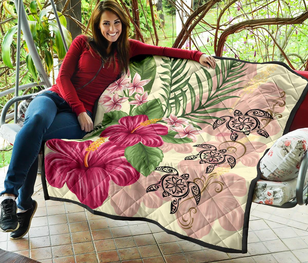 Hawaii Turtle Hibiscus Plumeria Beige Style - Premium Quilts AH - Polynesian Pride