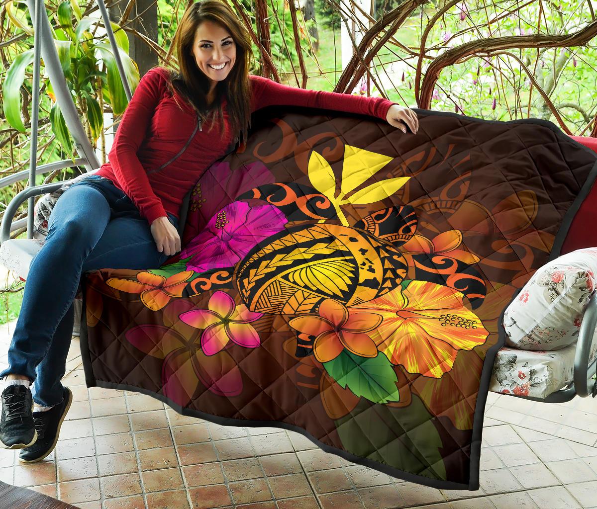 Hawaii Turtle Tribal Map Hibiscus Plumeria Premium Quilt - Polynesian Pride