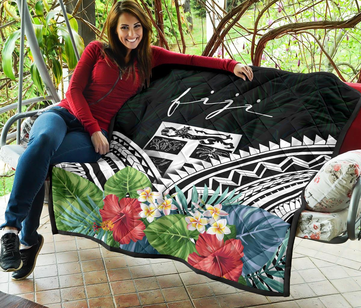 Fiji Premium Quilt - Fiji Coat of Arms & Polynesian Tropical Flowers White - Polynesian Pride