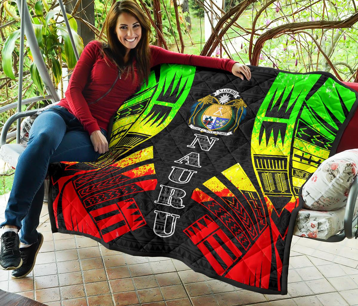 Nauru Premium Quilt - Nauru Coat Of Arms Polynesian Reggae Tattoo - Polynesian Pride