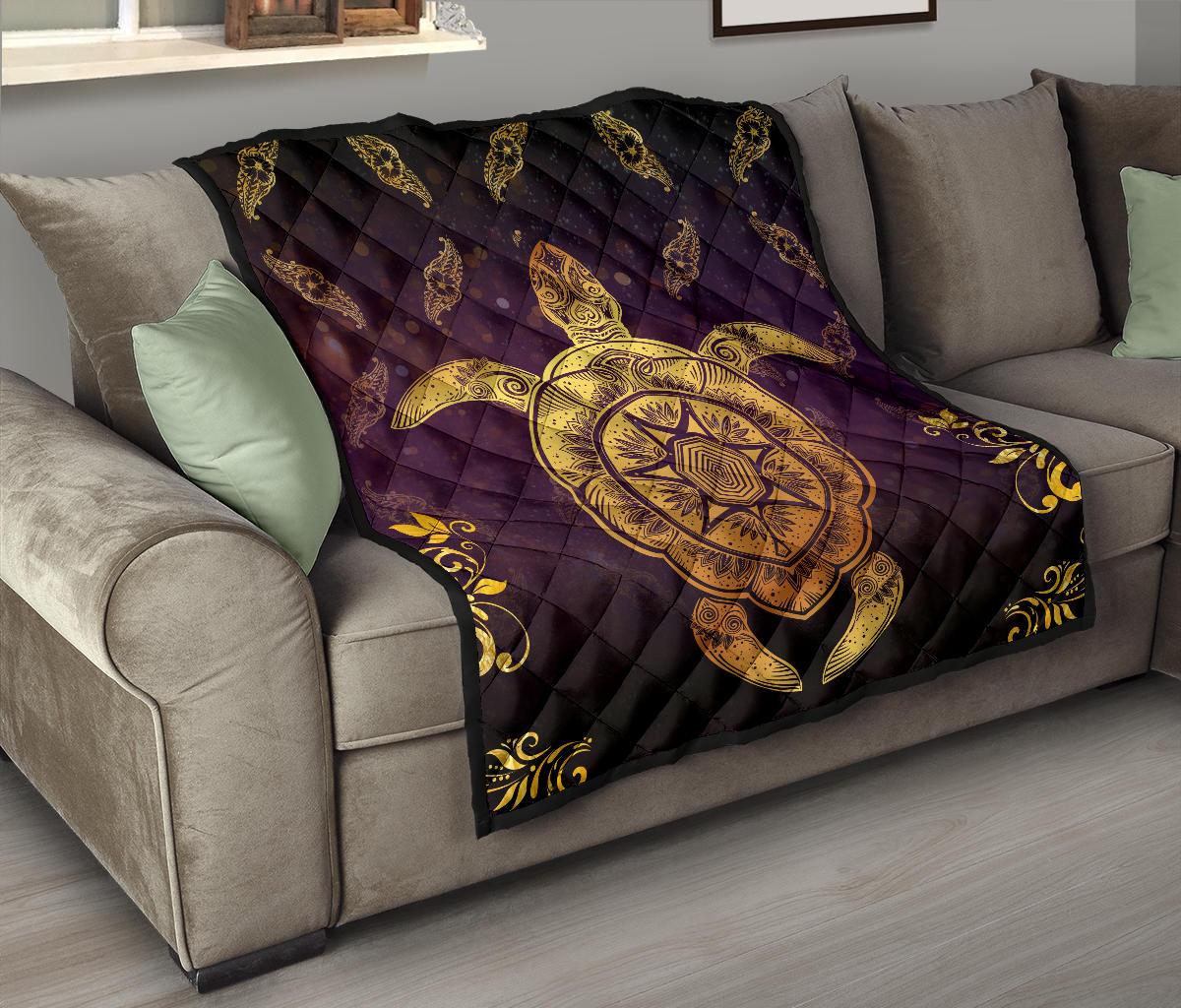 Turtle Golden Royal Premium Quilt - Polynesian Pride