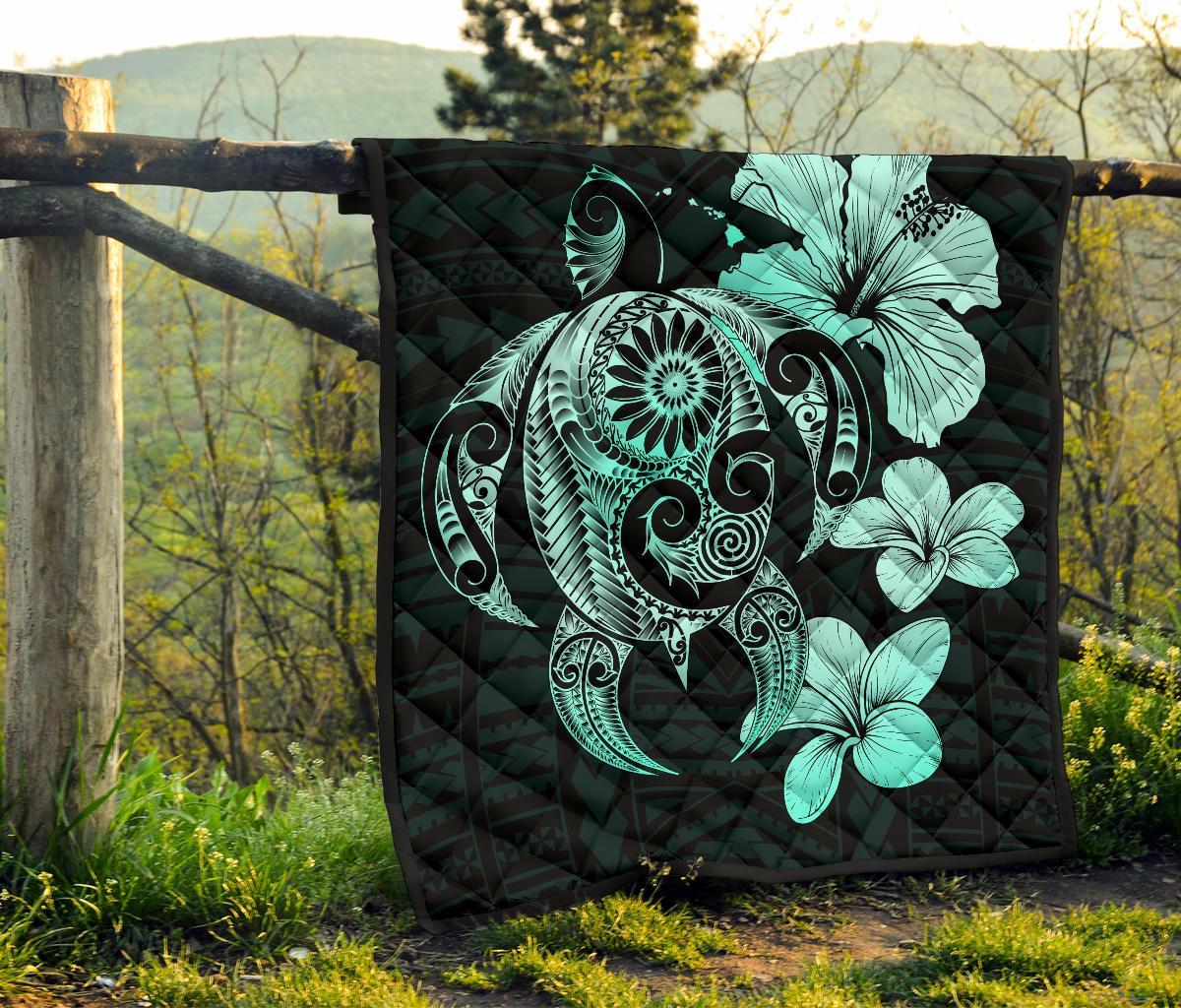 Hibiscus Plumeria Mix Polynesian Turquoise Turtle Premium Quilt - Polynesian Pride