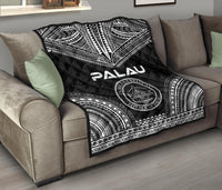 Palau Premium Quilt - Palau Seal Polynesian Chief Black Version - Polynesian Pride