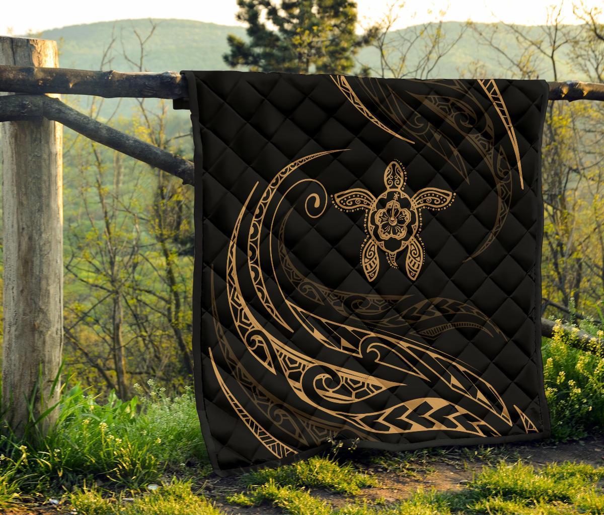 Hawaii Turtle Hibicus Premium Quilt - Frida Style - Gold - Polynesian Pride
