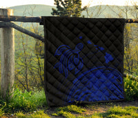 Hawaii Map Plumeria Polynesian Blue Premium Quilt - Polynesian Pride