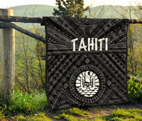 Tahiti Premium Quilt - Tahiti Seal In Polynesian Tattoo Style (Black) - Polynesian Pride