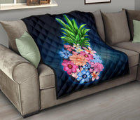 Pineapple Hibiscus Pattern Premium Quilt - Polynesian Pride