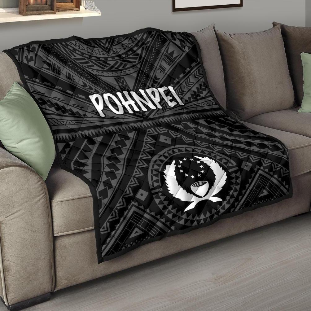 Pohnpei Premium Quilt - Pohnpei Seal With Polynesian Tattoo Style ( Black) Black - Polynesian Pride