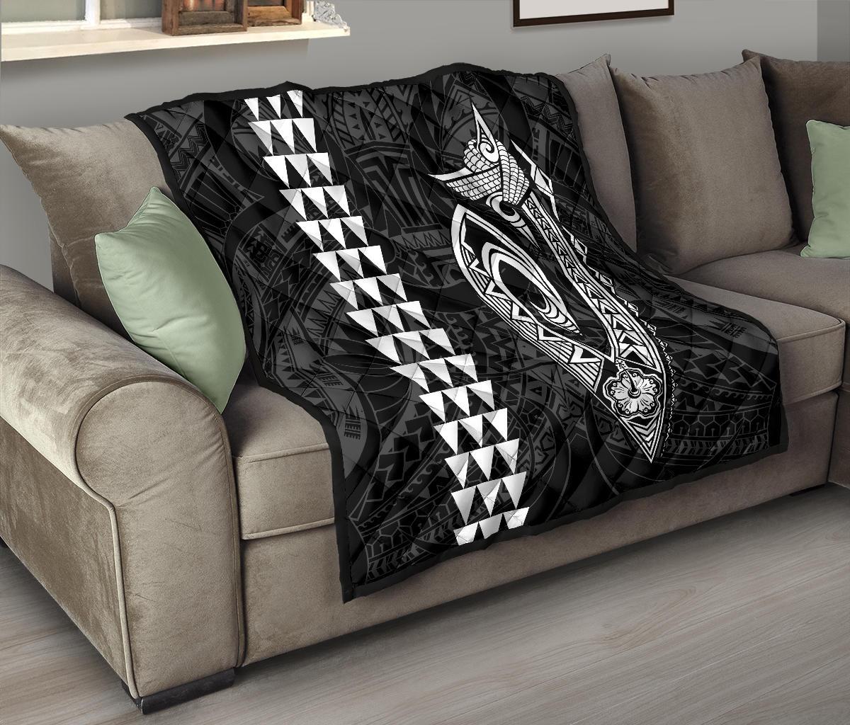 Hawaii Kakau Makau Fish Hook Polynesian Premium Quilt - White - Polynesian Pride