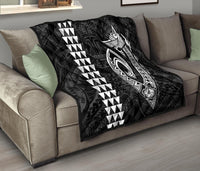 Hawaii Kakau Makau Fish Hook Polynesian Premium Quilt - White - Polynesian Pride