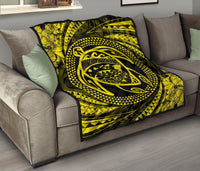 Hawaiian Kanaka Honu Hibiscus Tornando Yellow Polynesian Premium Quilt - Polynesian Pride
