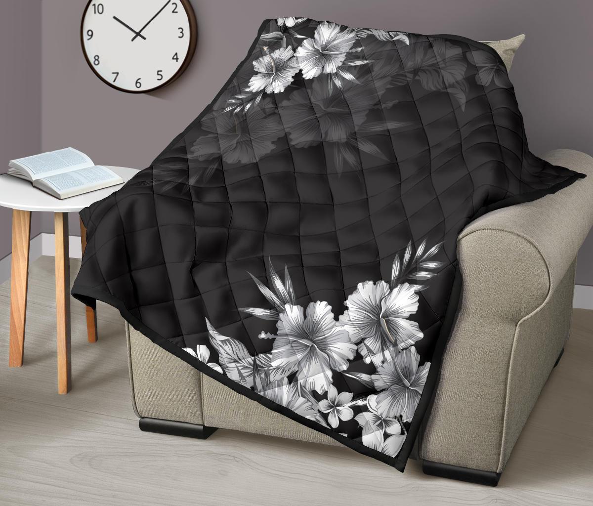 Black n White Hibiscus Premium Quilt - Polynesian Pride