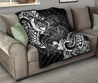 Pohnpei Premium Quilt - White Shark Polynesian Tattoo - Polynesian Pride