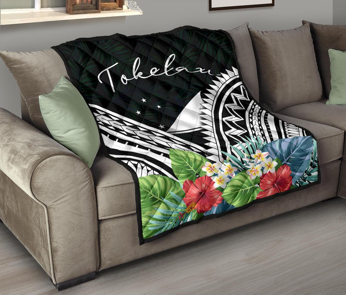 Tokelau Premium Quilt - Tokelau Coat of Arms & Polynesian Tropical Flowers White - Polynesian Pride
